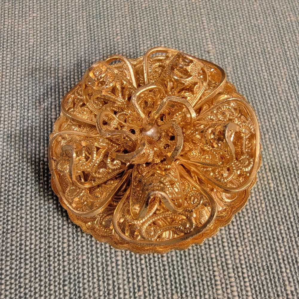 Vintage scarf clip